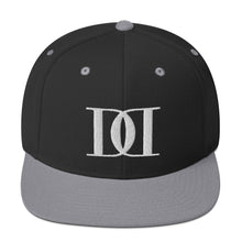Load image into Gallery viewer, DXD Two-Toned Snapback Hat
